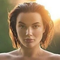 Alina Maleniece Naakt