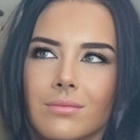 Aliysha Naakt