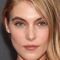 Allegra Carpenter Naakt