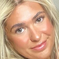 Alyssa Schoener Naakt