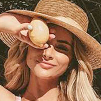 Amanda Stanton Naakt
