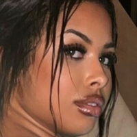 Amira Khalil Naakt