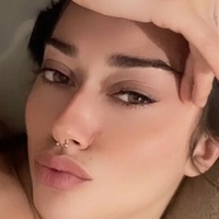 Angeline Sant Naakt