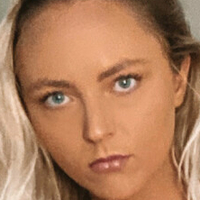 Annie Kate Naakt