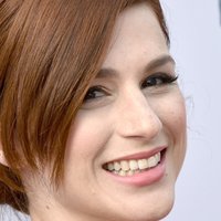 Aya Cash Naakt