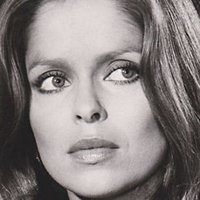 Barbara Bach Naakt