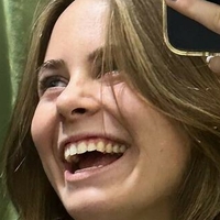 Bridget May Naakt