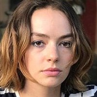 Brigette Lundy-Paine Naakt