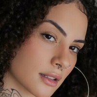 Camila Suicide Naakt