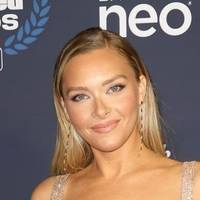 Camille Kostek Naakt