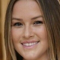 Carrie Lachance Naakt