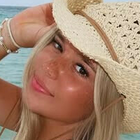 Charlotte Booth Naakt