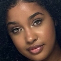 Corie Rayvon Naakt