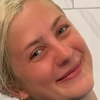 Deanna Horvath Naakt