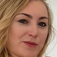 Elisa Calvi Naakt