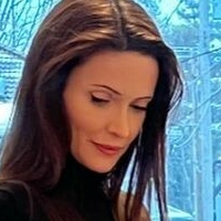 Elizabeth Tulloch Naakt
