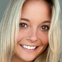 Elle Lovely Naakt