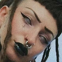 Elli Disasterpiece Naakt