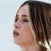 Ellie Gates Naakt