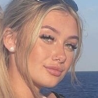 Ellie Nutalll Naakt