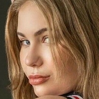 Everly Lane Naakt