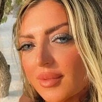 Flaviana Basta Naakt