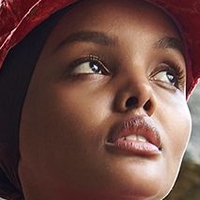 Halima Aden Naakt