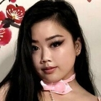 Hallewaifu Naakt