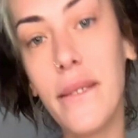 Hannah Peachey Naakt