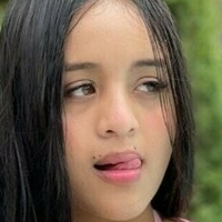 Hellen Velasquez Naakt