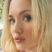 hollysworldvip Naakt