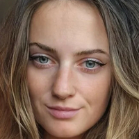 Hot Girl Meg Naakt