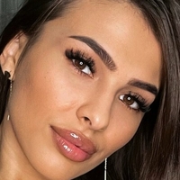 Iuhas Alexandra Naakt