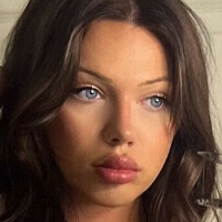 Jade Nyström Naakt