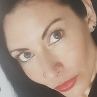 Janina Tregambe Naakt