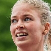 Julia Henriksson Naakt