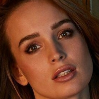 Julia Rӧmmelt Naakt