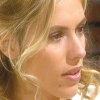 Karine Nuris Naakt