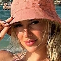 Karmen Petrovic Naakt