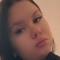Karoline Naakt
