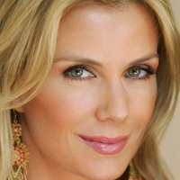 Katherine Lang Naakt