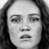 Kelly McCart Naakt