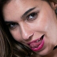 khloefeline_of Naakt