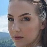 Larissa Perdacher Naakt