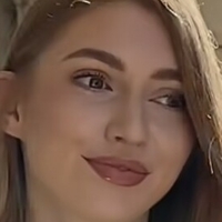 Laura Michelle Maske Naakt