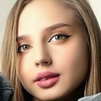 Leah Air Naakt