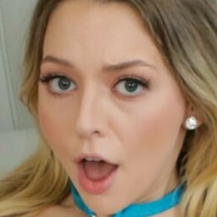 Lily Larimar Naakt