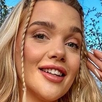 Lucy Dawson Naakt