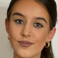 Lucy McCullough Naakt