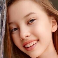 lyyselena Naakt